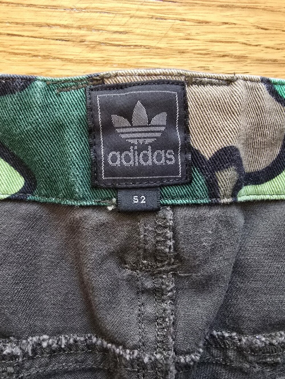 adidas Men's Olive Green Utility Pants Size 52 - Picture 3 of 10